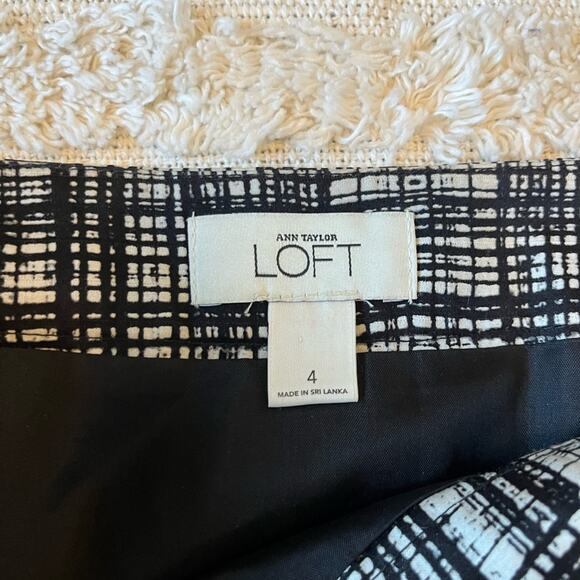 Ann Taylor LOFT black and white plaid mini skirt size 4 - Picture 3 of 8